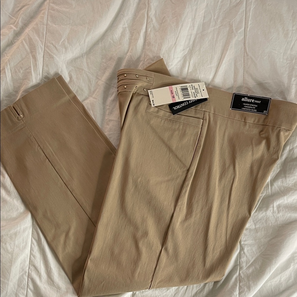 Alfred Dunner Women’s Khaki Chinos